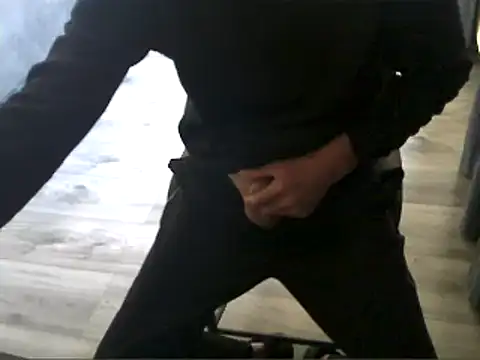 hornyman18cm39 online show from April 25, 1:52 pm