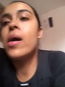 JuanaSimons online show from February 1, 6:50 pm