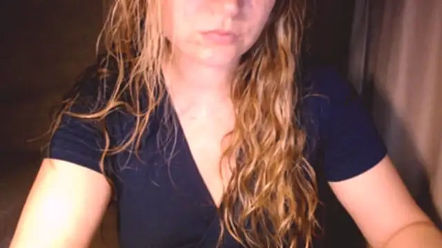 Snapshot of fiona_cute_2 chatting on July 19, 7:39 pm fiona cute 2 online show from July 19, 7:39 pm