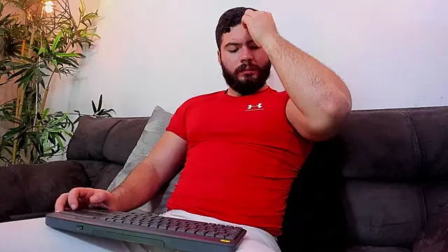 Snapshot of SebastianVilla_ chatting on July 9, 11:09 pm SebastianVilla online show from July 9, 11:09 pm