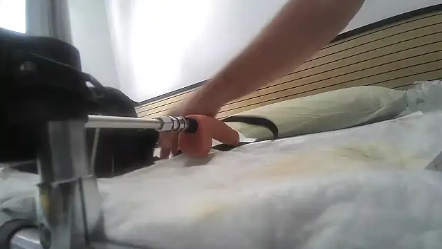 parejamlga58 online show from May 22, 1:28 pm
