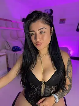 lucianaroy online show from July 17, 5:03 am