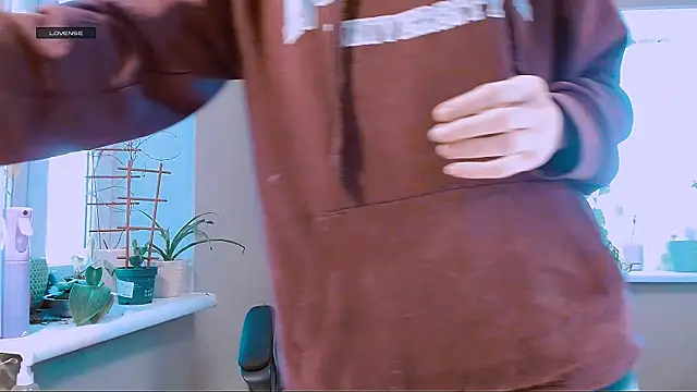 RosaJil online show from March 10, 2:33 pm