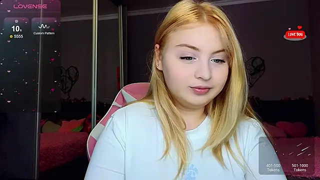 shy blondiee online show from February 16, 11:59 pm