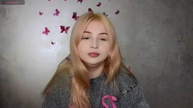 shy blondiee online show from September 15, 7:47 pm