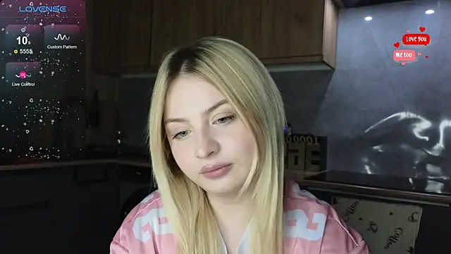 shy blondiee online show from May 23, 9:30 pm