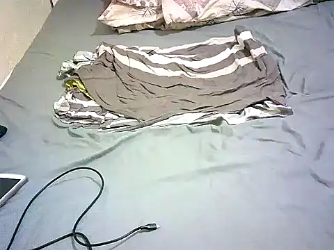 honeypotsweet online show from April 1, 7:09 am