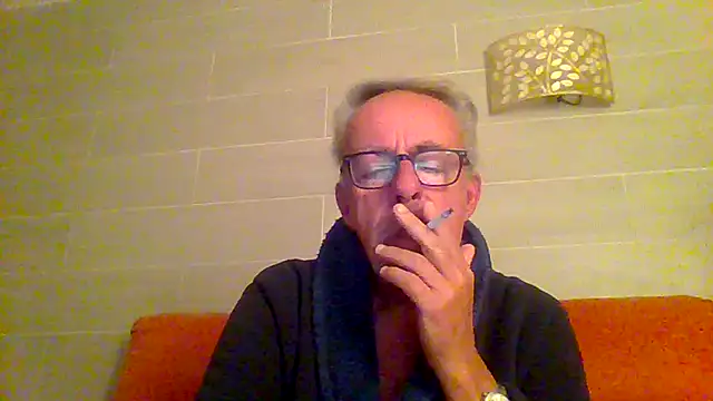 tuggy59 online show from December 16, 6:18 am