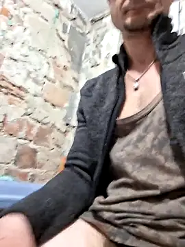 Ondrej3 online show from April 7, 12:00 am