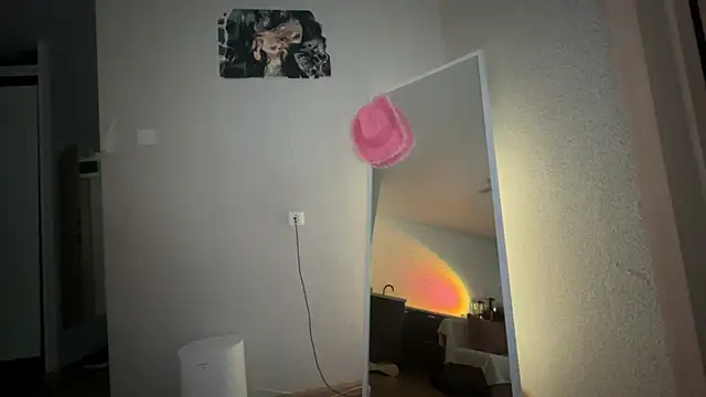 Al1ce Fox online show from April 20, 7:26 pm