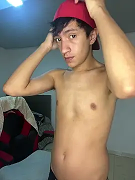 Snapshot of DereckCooperr chatting on June 14, 9:17 pm DereckCooperr online show from June 14, 9:17 pm