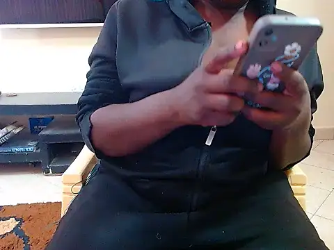Snapshot of sunnylovexp chatting on July 7, 8:18 am sunnylovexp online show from July 7, 8:18 am