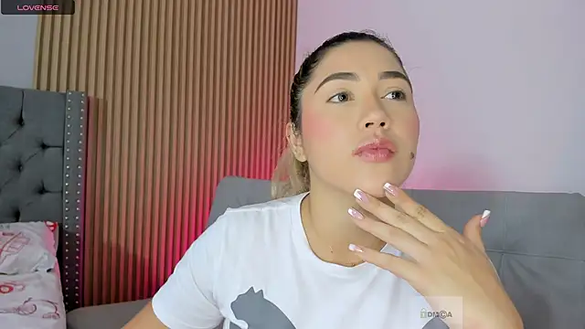 susan  hills online show from January 20, 9:11 pm