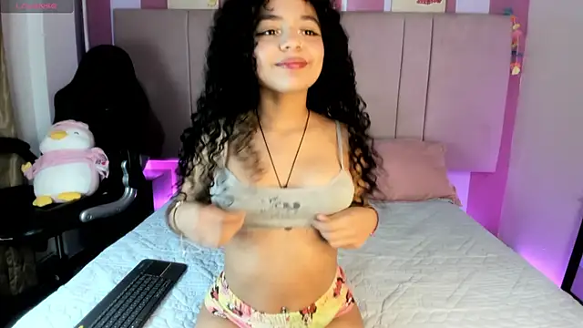 Snapshot of Winnifer_Gonzal chatting on March 10, 3:01 am Winnifer Gonzal online show from March 10, 3:01 am