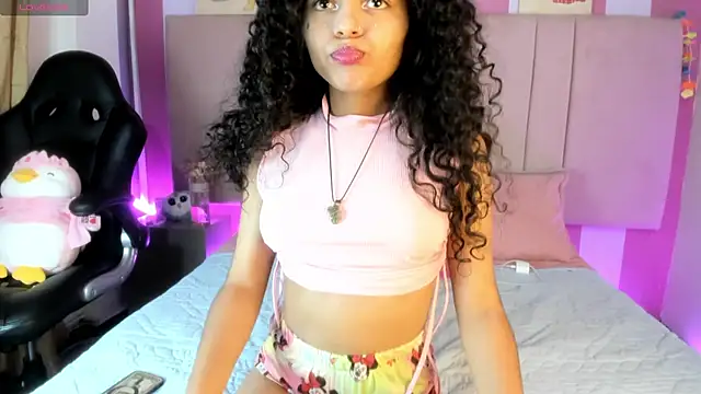 Snapshot of Winnifer_Gonzal chatting on March 18, 4:04 am Winnifer Gonzal online show from March 18, 4:04 am