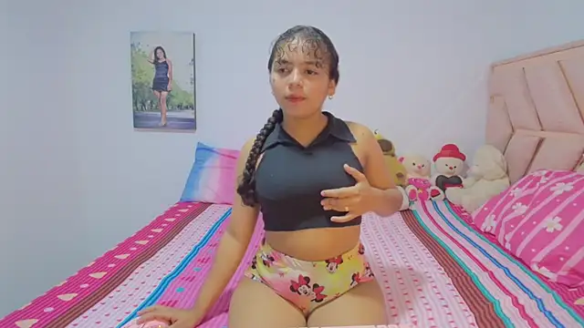 Snapshot of Winnifer_Gonzal chatting on February 23, 3:37 am Winnifer Gonzal online show from February 23, 3:37 am