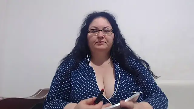 Snapshot of Nykyxo chatting on April 9, 10:15 pm Nykyxo online show from April 9, 10:15 pm