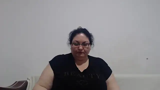 Snapshot of Nykyxo chatting on May 17, 11:56 pm Nykyxo online show from May 17, 11:56 pm