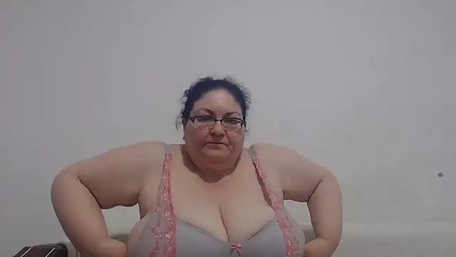 Snapshot of Nykyxo chatting on June 15, 2:41 pm Nykyxo online show from June 15, 2:41 pm