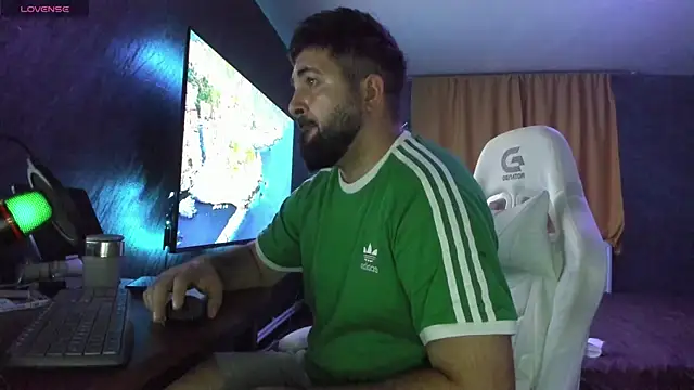 Eduu2322 online show from October 28, 9:28 pm