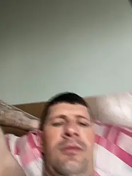 Juliano2289 online show from April 15, 6:26 pm