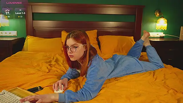 Katy  Ethereal online show from November 16, 3:12 am