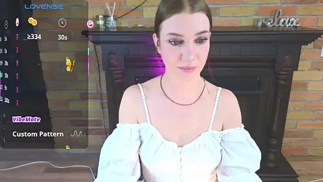 AlexaStoun online show from April 15, 1:40 pm