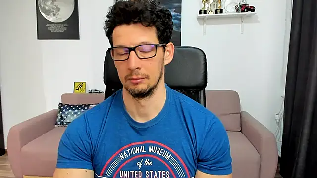 BrutusK08 online show from February 26, 7:40 am