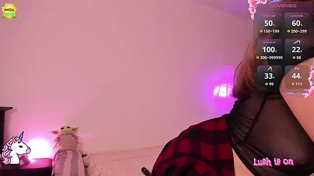 Snapshot of EvaUniporn chatting on October 14, 2:40 pm EvaUniporn online show from October 14, 2:40 pm