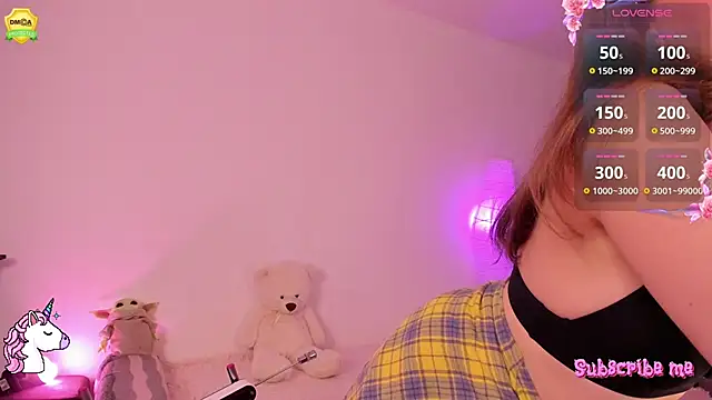 Snapshot of EvaUniporn chatting on October 22, 3:45 pm EvaUniporn online show from October 22, 3:45 pm