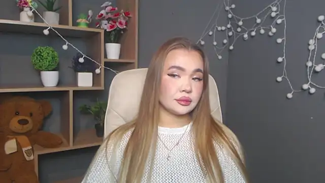 Snapshot of StacyYellig chatting on February 7, 10:13 pm StacyYellig online show from February 7, 10:13 pm