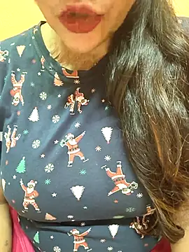 CUTE SOPHIA- online show from March 28, 2:00 am