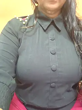Snapshot of CUTE_SOPHIA- chatting on July 1, 2:35 am CUTE SOPHIA- online show from July 1, 2:35 am