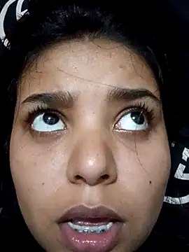 Snapshot of stefanie010 chatting on February 26, 5:56 pm stefanie010 online show from February 26, 5:56 pm