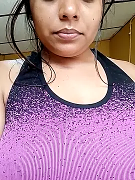 stefanie010 online show from May 8, 3:17 pm