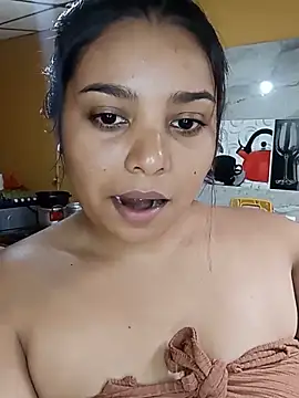 stefanie010 online show from May 14, 6:37 pm