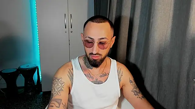 Baddfuckerr online show from February 3, 5:40 am