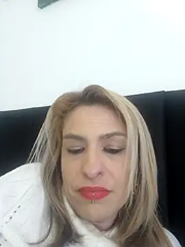 garotasexual online show from July 9, 12:42 pm