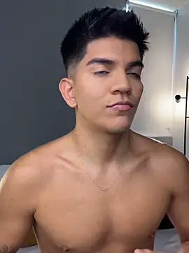 santiago 01 online show from February 21, 9:49 pm