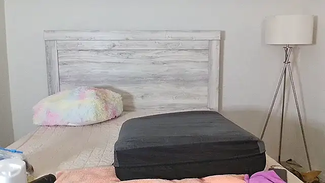 Carmen Cream online show from February 11, 5:29 pm