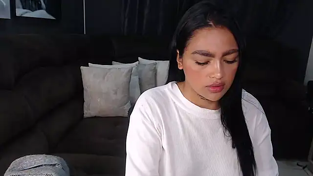 Snapshot of fairylatin222 chatting on December 16, 10:42 am fairylatin222 online show from December 16, 10:42 am