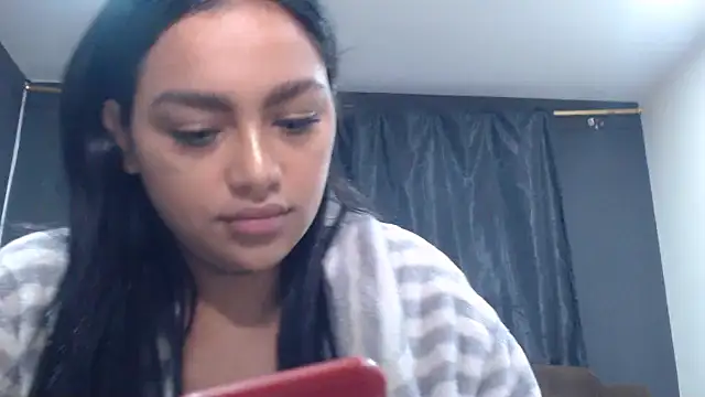 Snapshot of fairylatin222 chatting on January 16, 11:14 am fairylatin222 online show from January 16, 11:14 am