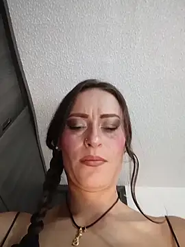 JadeHiilton online show from February 25, 12:15 pm