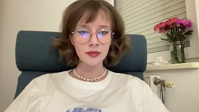 ms christiana online show from May 7, 7:41 pm