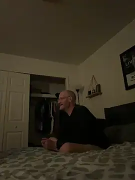 Snapshot of ucbryson chatting on June 19, 4:28 am ucbryson online show from June 19, 4:28 am