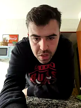 Snapshot of Vicio74@xh chatting on December 28, 1:28 pm Vicio74xh online show from December 28, 1:28 pm