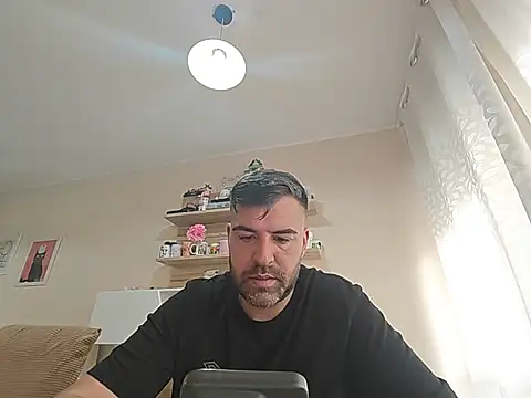 Snapshot of Vicio74@xh chatting on June 3, 10:18 am Vicio74xh online show from June 3, 10:18 am