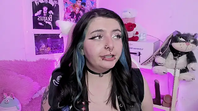 Sachi Meow online show from December 19, 7:10 pm