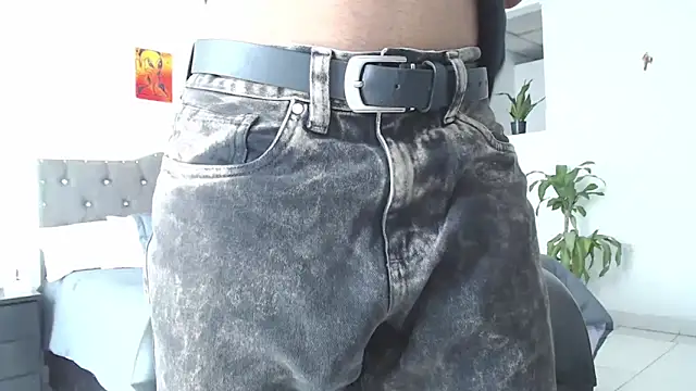 Aaronblack1  online show from March 10, 3:28 pm