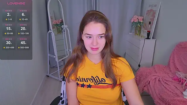 Snapshot of LovelyJessie chatting on January 11, 1:49 pm LovelyJessie online show from January 11, 1:49 pm